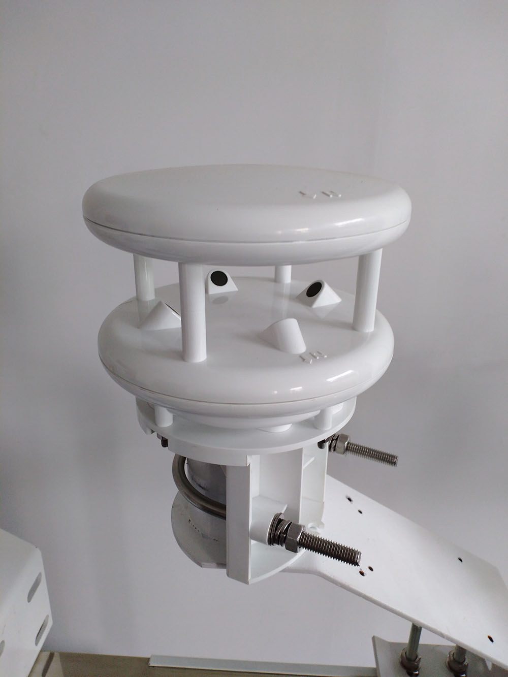 LC-CSB監(jiān)測風(fēng)速風(fēng)向超聲波數(shù)字風(fēng)速風(fēng)向傳感器